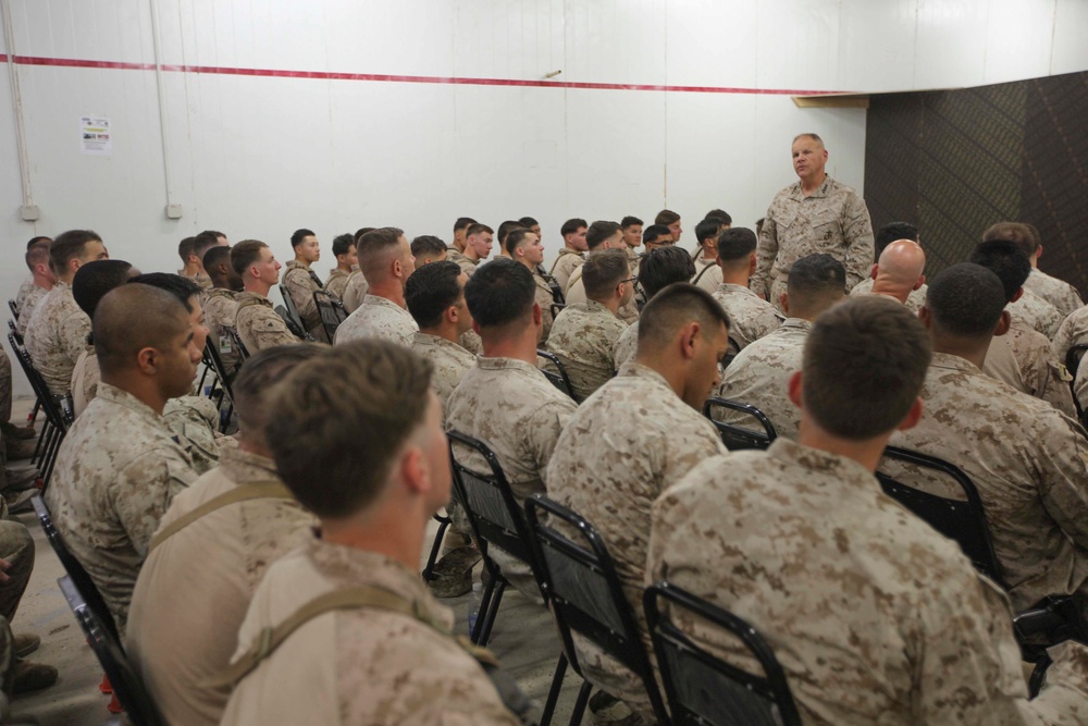 CMC Visits CENTCOM