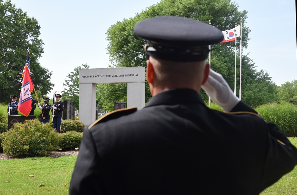 Little Rock honors Korean War with park memorial