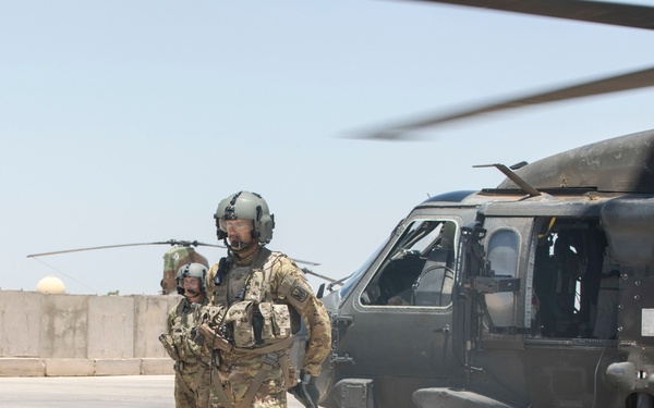 Maj Gen Piatt Visits NBOC¬