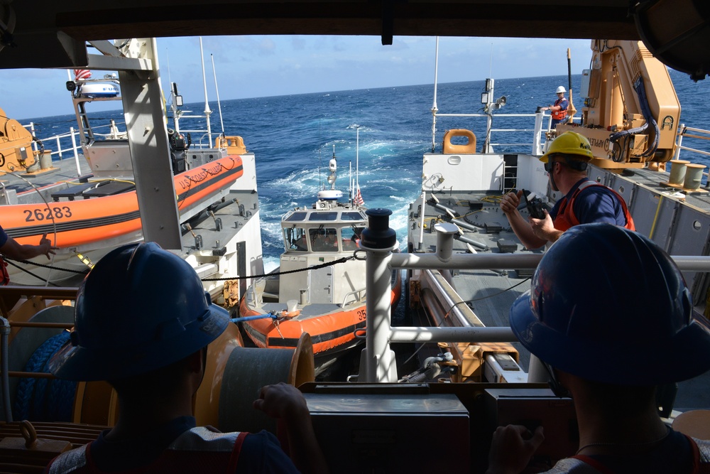 Coast Guard Cutter Bertholf crewmembers conduct counterdrug patrol in the Eastern Pacific Ocean