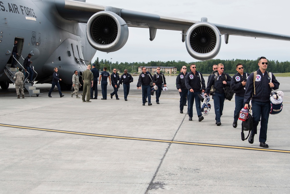 Thunderbirds arrive at JBER for Arctic Thunder