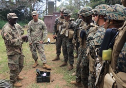 95th Combat Engineers breach doors with Marines
