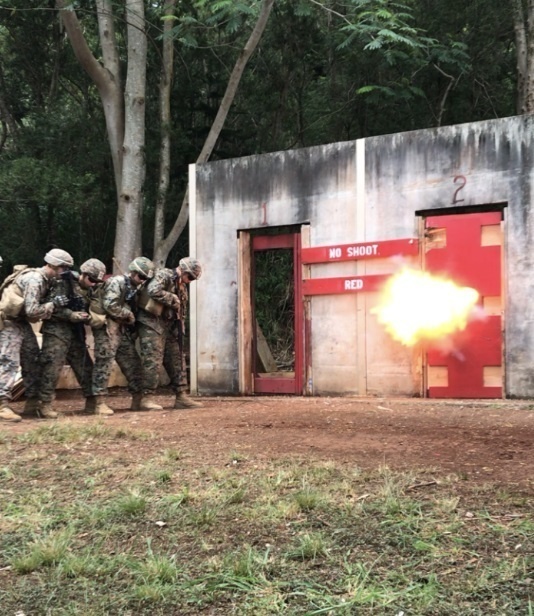 95th Combat Engineers breach doors with Marines