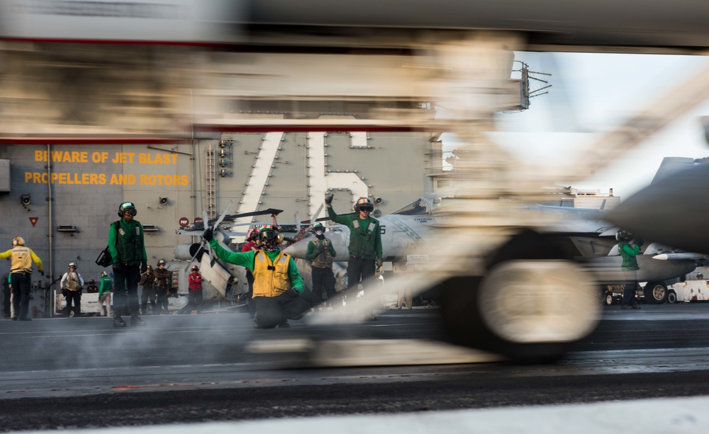 USS Ronald Reagan (CVN 76)