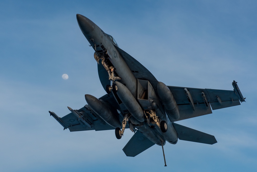 USS Ronald Reagan (CVN 76)