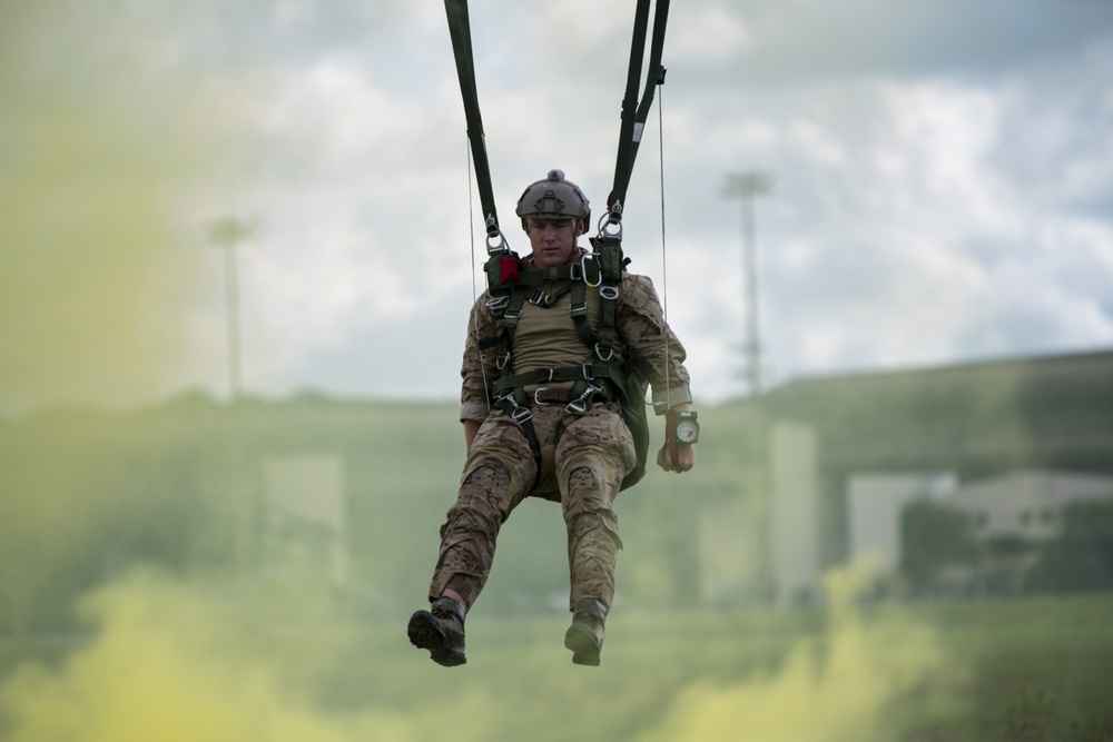 ST operators conduct military freefall