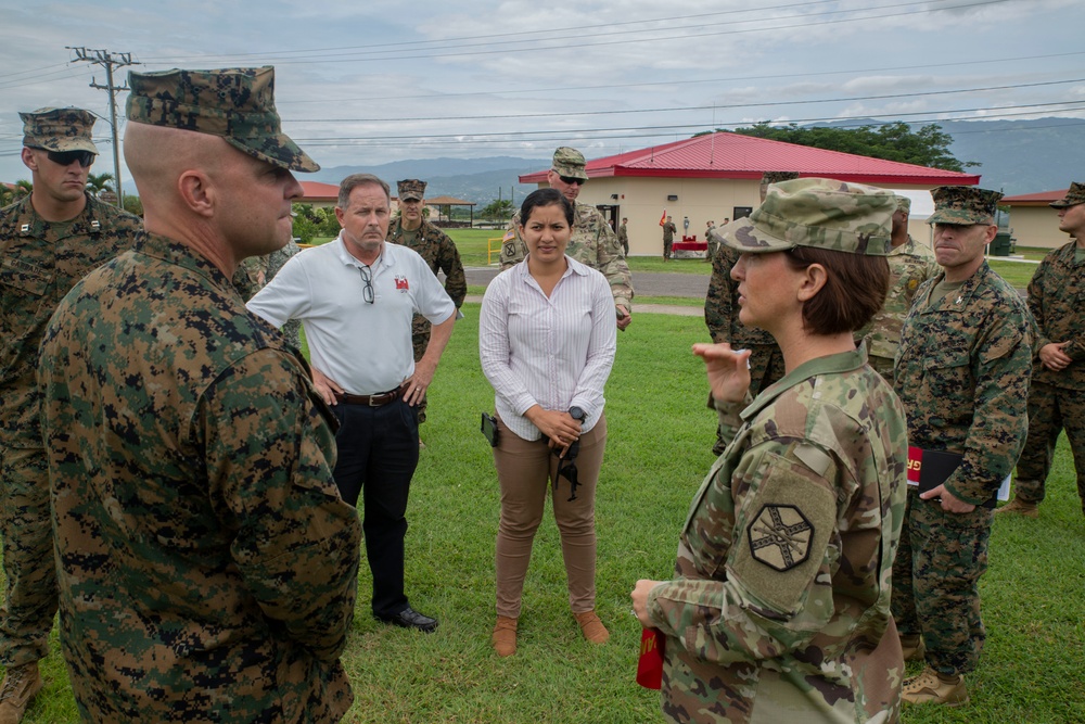 MARFORSOUTH leaders visit SPMAGTF-SC in Honduras