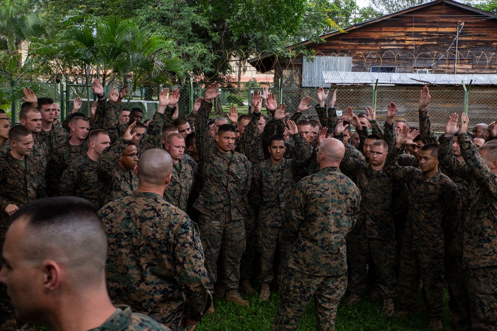 MARFORSOUTH leaders visit SPMAGTF-SC in Honduras