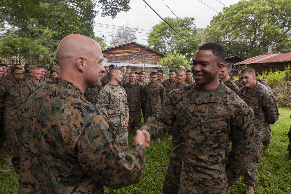 MARFORSOUTH leaders visit SPMAGTF-SC in Honduras