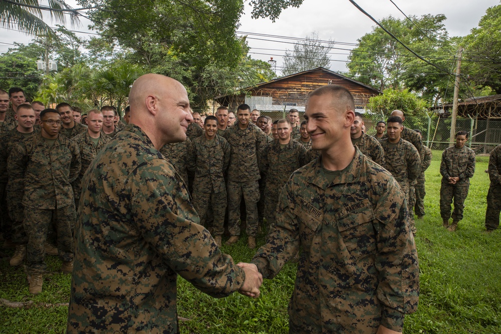 MARFORSOUTH leaders visit SPMAGTF-SC in Honduras