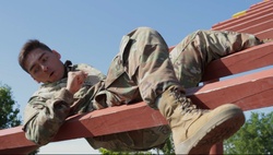 SISCO Soldiers Navigate Phantom Warrior Obstacle Course [Image 8 of 9]
