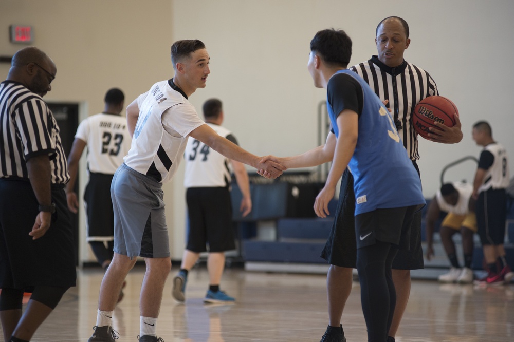 USS Sterett plays Dae Jo Yeong during RIMPAC 2018 Basketball Tournament