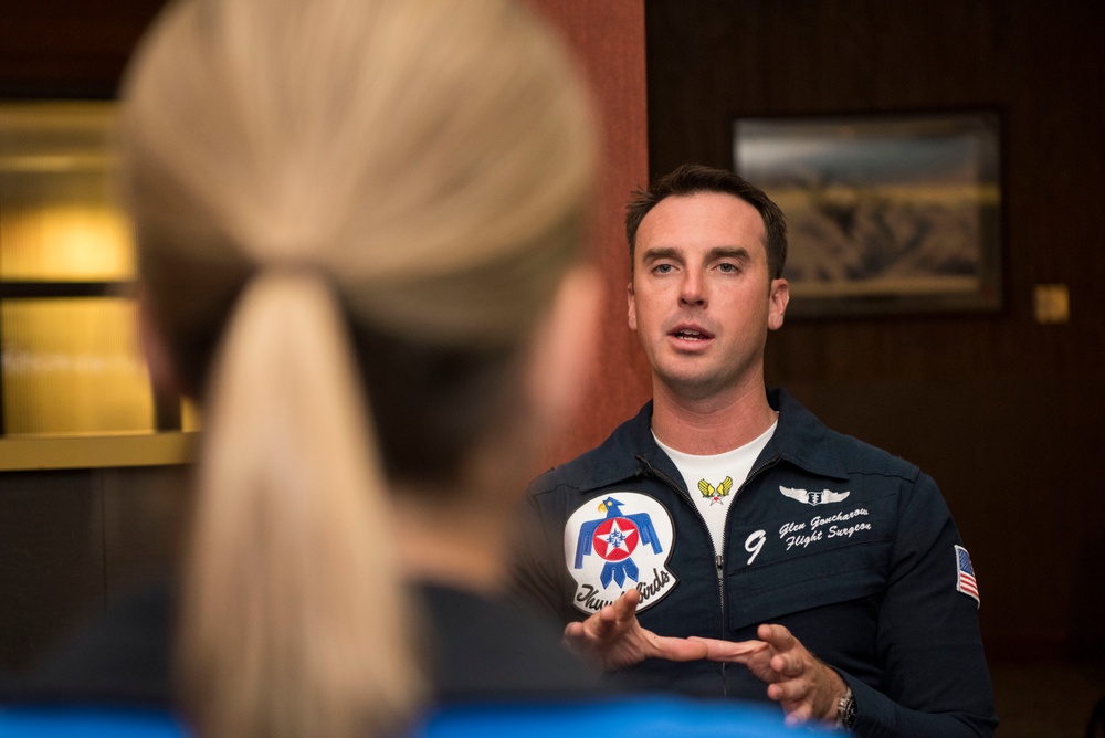 Local reporter flies with the Thunderbirds