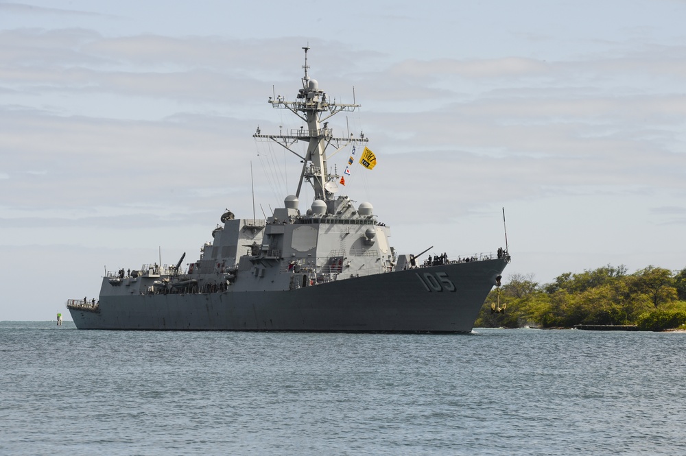 USS Dewey (DDG 105) arrives at Joint Base Pearl Harbor-Hickam