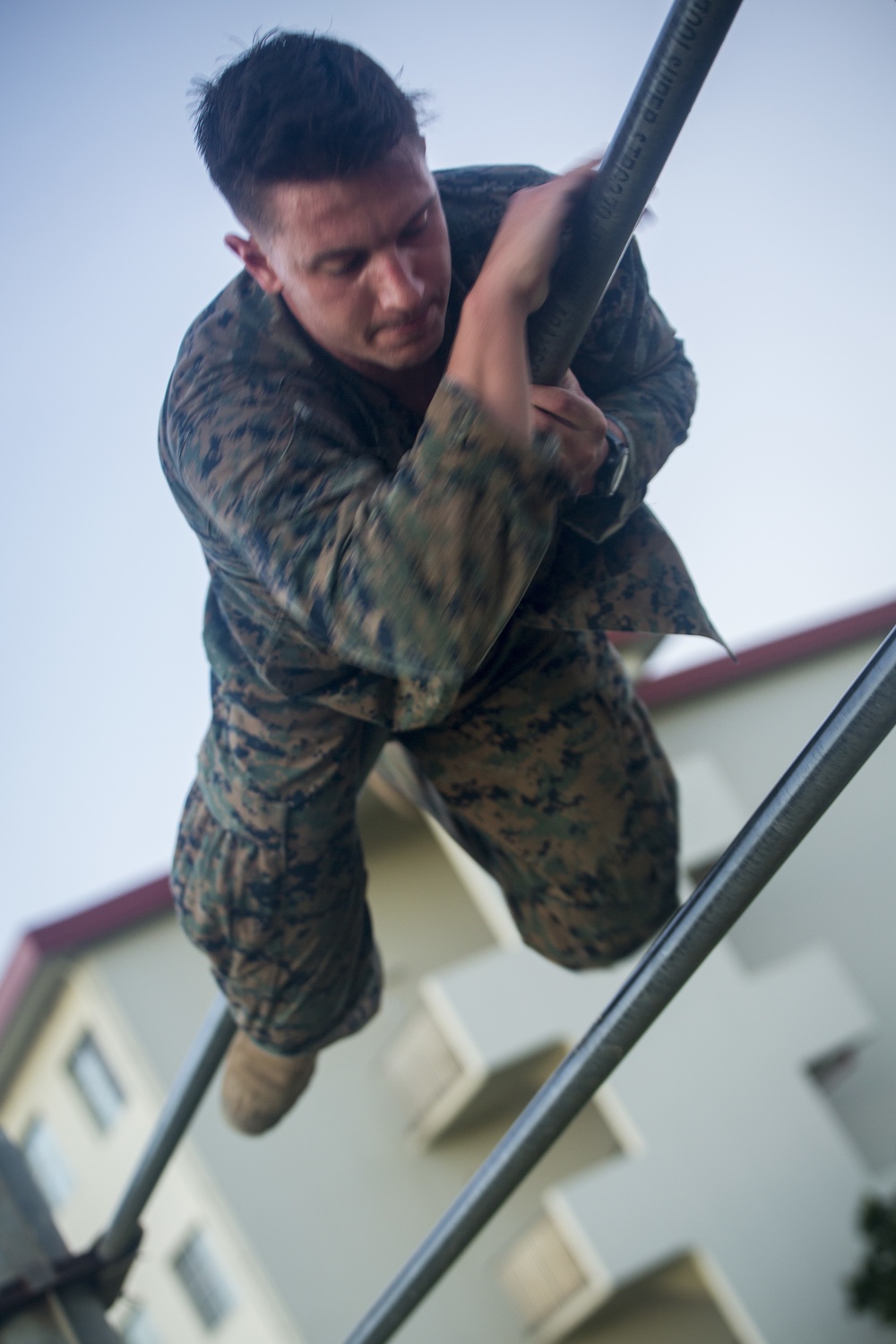 Marines conduct reconaissance screener