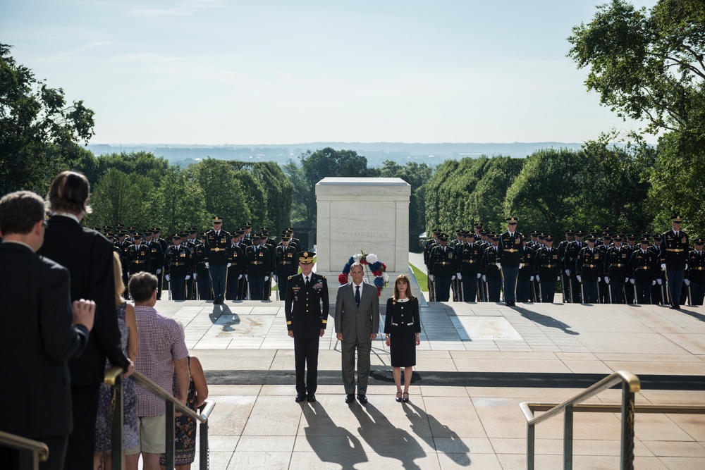 Gerald O'Keefe, Administrative Assistant to the Secretary of the Army, and Lt. Gen. Gary Cheek, Director of the Army Staff, Participate in Individual Army Full Honors Wreath-Layings at the Tomb of the Unknown Soldier