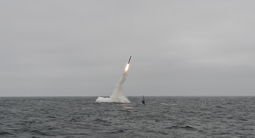 USS Annapolis Executes Tomahawk Flight Test (TFT)
