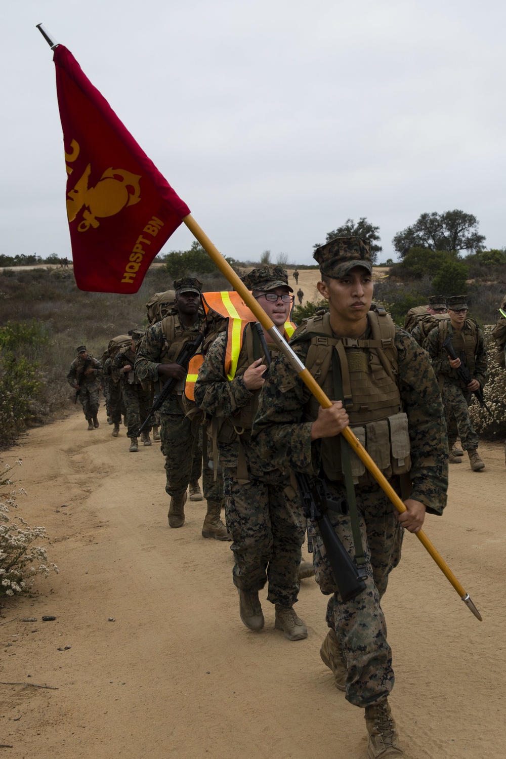 Out the rack, grab your pack: Marines with Headquarters &amp; Support Battalion conduct sustainment hike