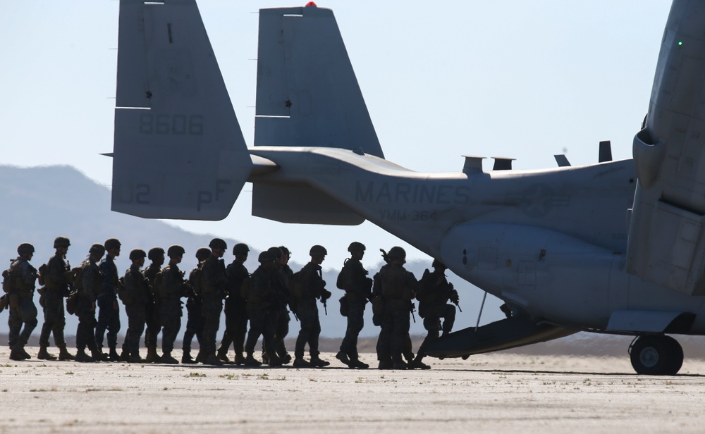 Mexican, U.S. Marines, Canadian Armed Forces take to the skies of SOCAL