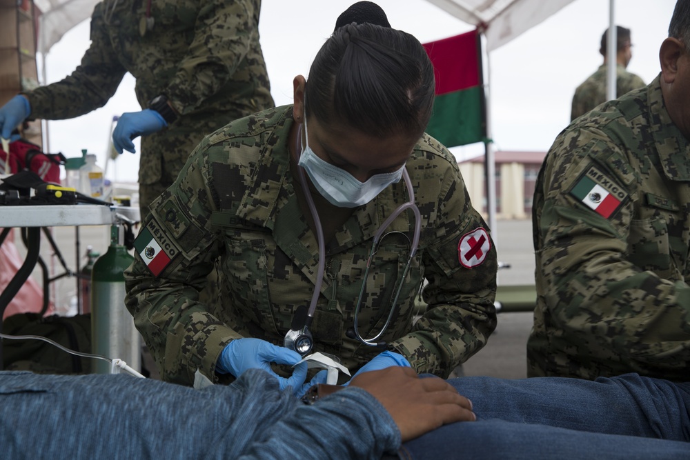 Mexican sailors demo HADR capabilities during RIMPAC