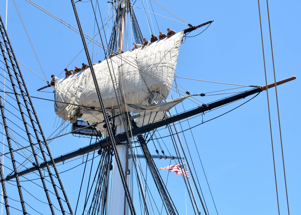 180626-N-SM577-0164