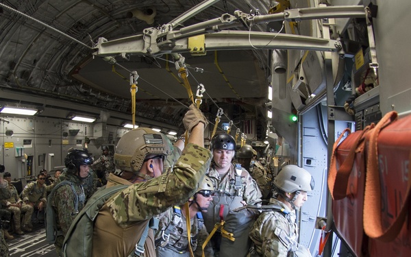 Special Operations Command Pacific and Multi-National SOF members conduct Airborne Training during RIMPAC 2018