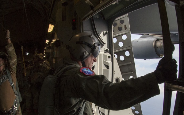 Special Operations Command Pacific and Multi-National SOF members conduct Airborne Training during RIMPAC 2018