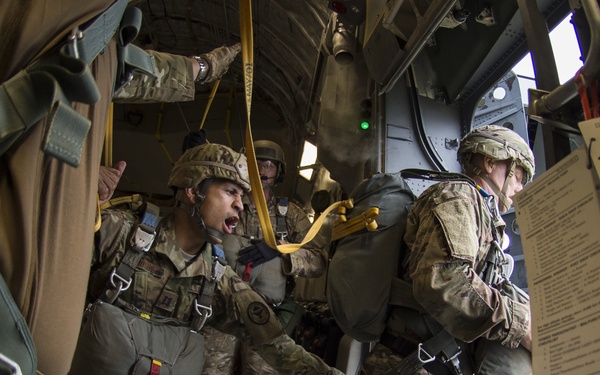 Special Operations Command Pacific and Multi-National SOF members conduct Airborne Training during RIMPAC 2018