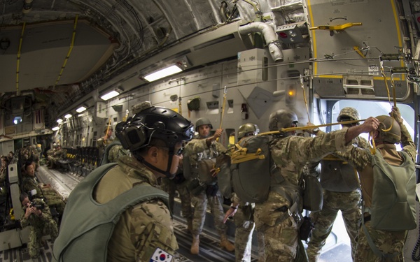 Special Operations Command Pacific and Multi-National SOF members conduct Airborne Training during RIMPAC 2018
