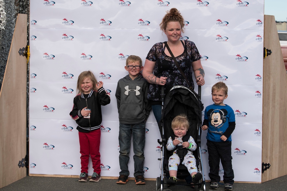 Arctic Thunder Open House 2018