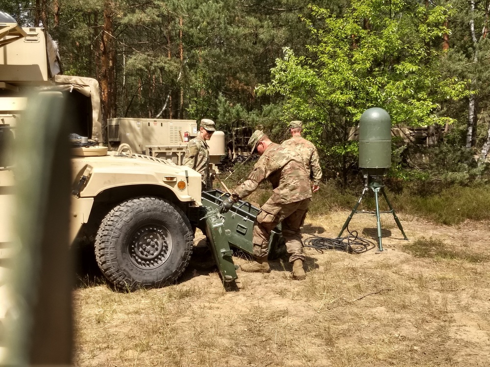 91st BEB Soldiers hone their TOC set-up skills