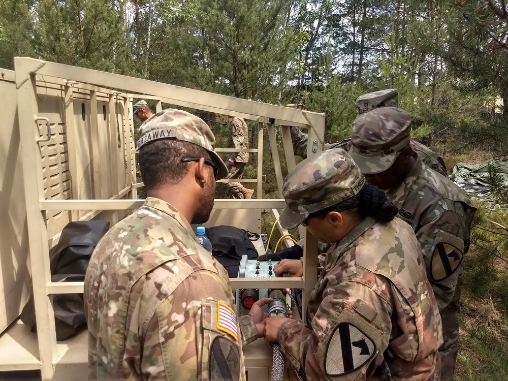 91st BEB Soldiers hone TOC set-up skills