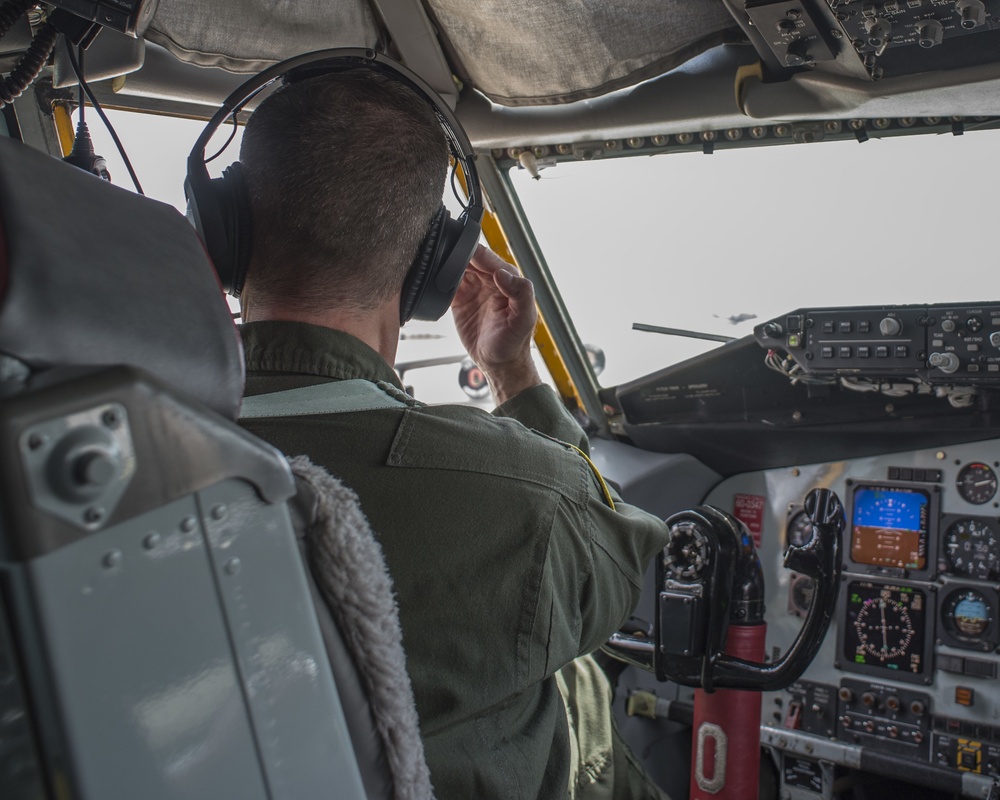 121st ARW refuels 158th FW