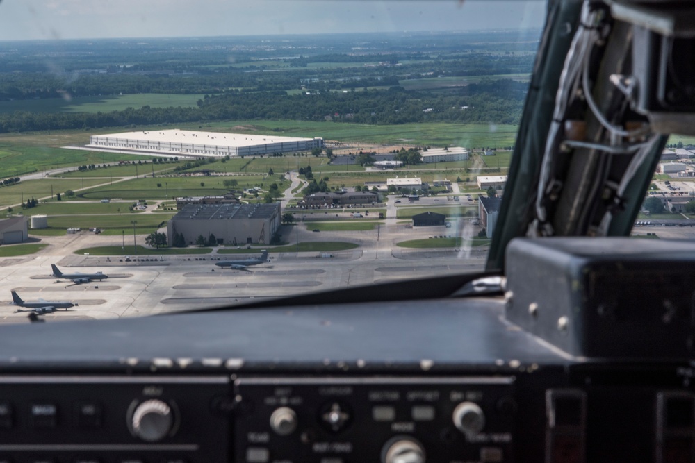 121st ARW refuels 158th FW