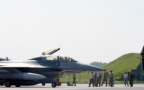 Gunfighters participate in Sky Avenger 2018