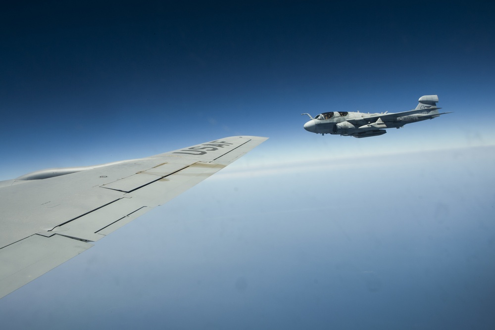 28th EARS refuels U.S. Marine Corps EA-6B Prowler