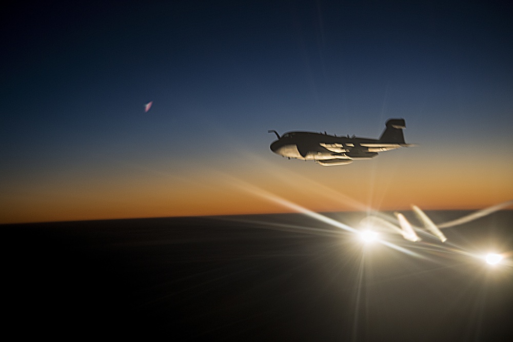 28th EARS refuels U.S. Marine Corps EA-6B Prowler