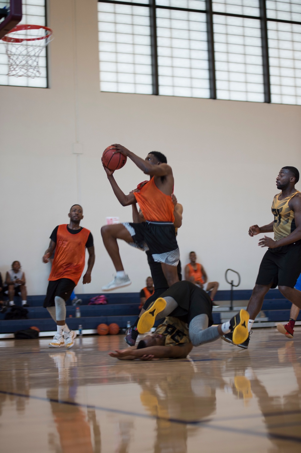 USS Preble plays USS Carl Vinson during RIMPAC 2018 Basketball Tournament Finals