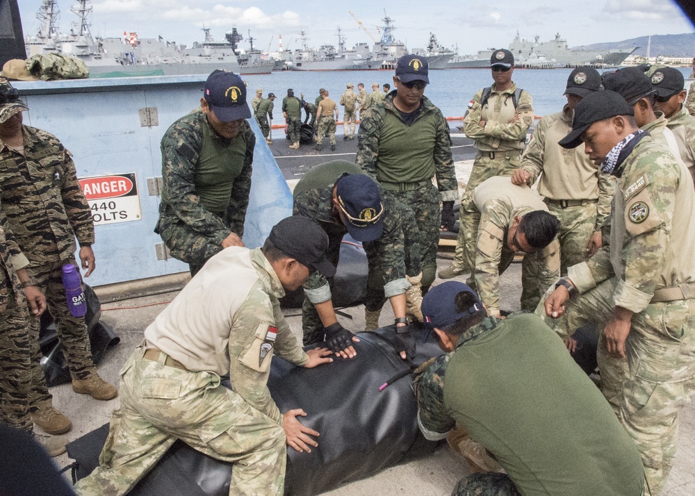 Multi-National SOF Teams Practice Small-boat Deployment during RIMPAC 2018