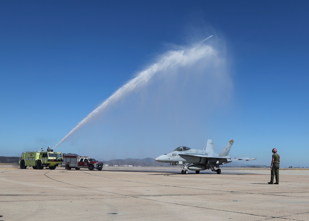 Final Flight for 3rd MAW Commanding General