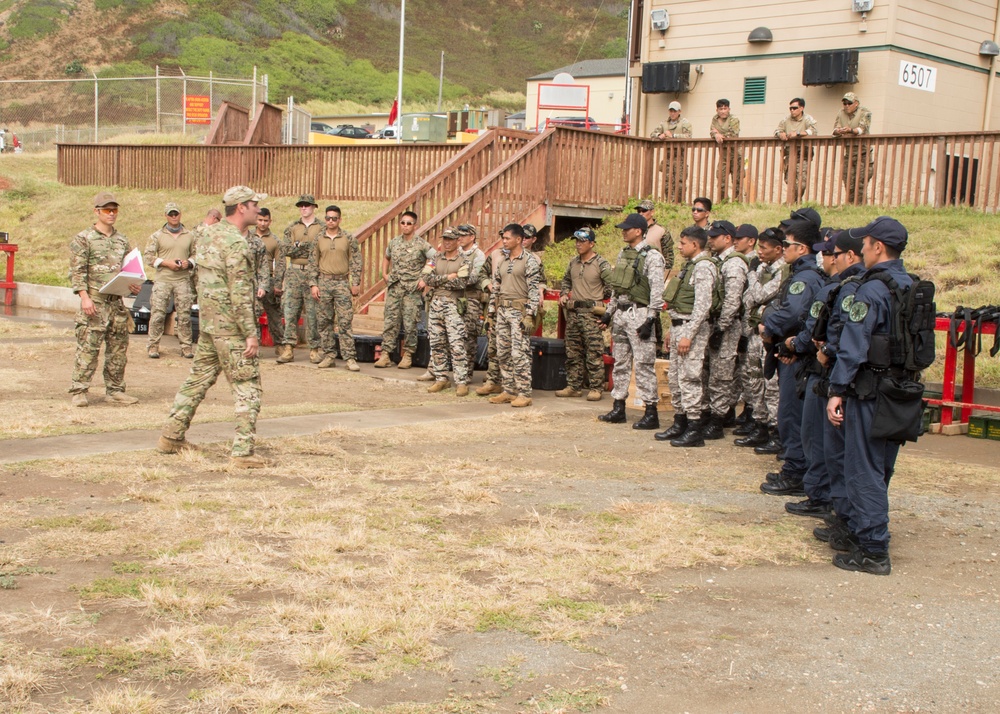 Multinational SOF Teams Participate in Range Training During RIMPAC 2018