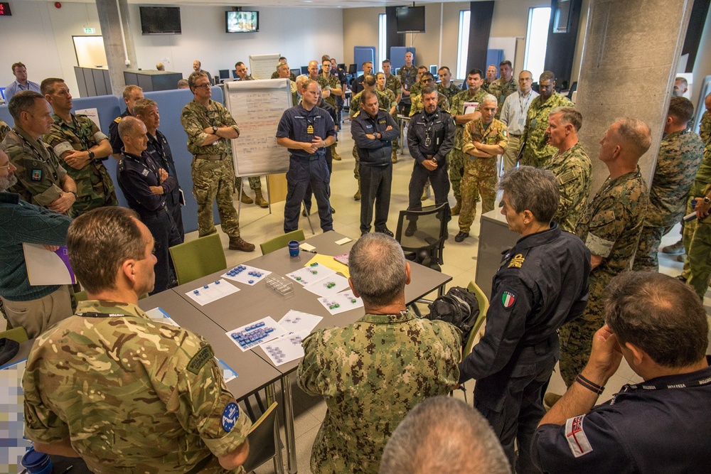ALES wargame brings maritime and amphibious leaders together to explore command and control challenges, discuss future capabilities and interoperability