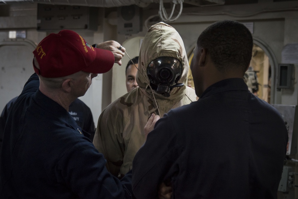 CBR training exercise held aboard USS Bonhomme Richard (LHD 6)