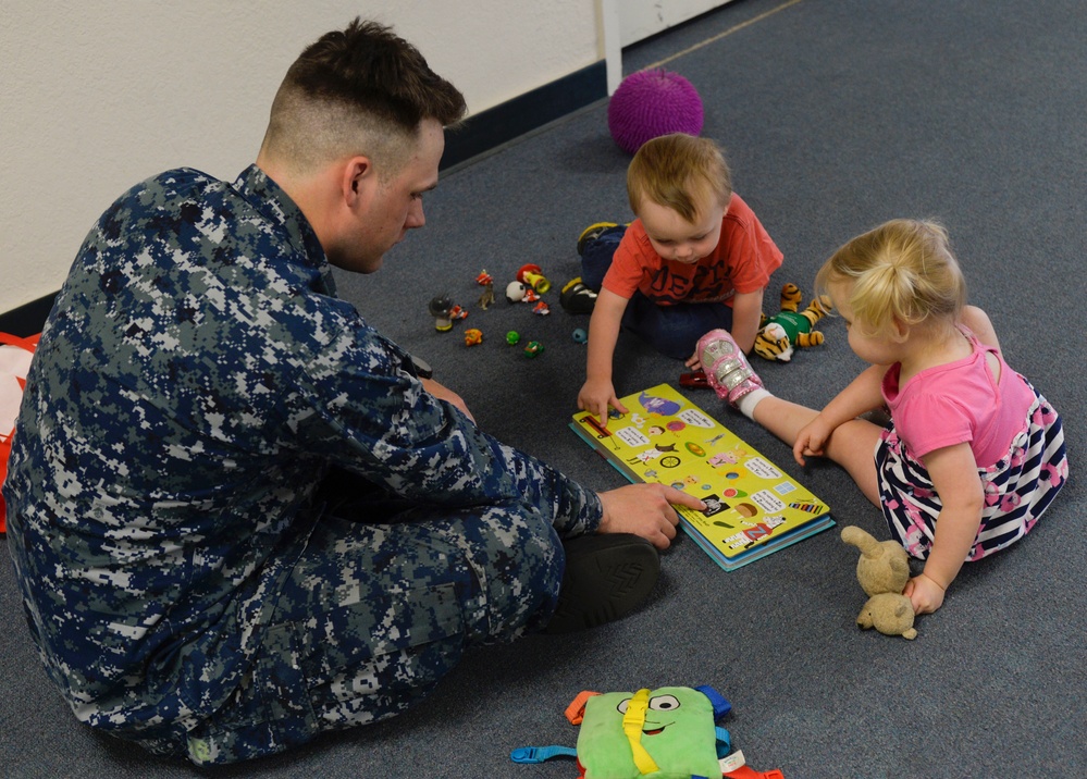 Sailor Reads to Kids