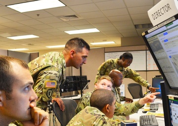 SMDC civilians educate Soldiers on Kestrel Eye