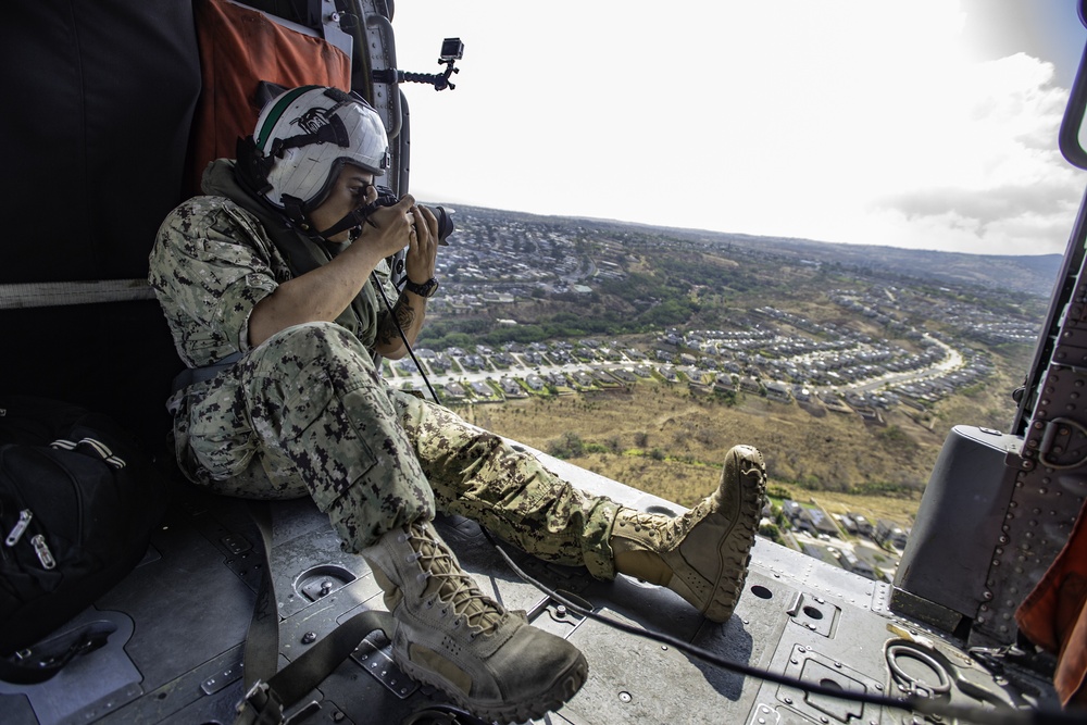 Fleet Combat Camera Pacific and HSC-8 conduct photo exercise - RIMPAC 2018