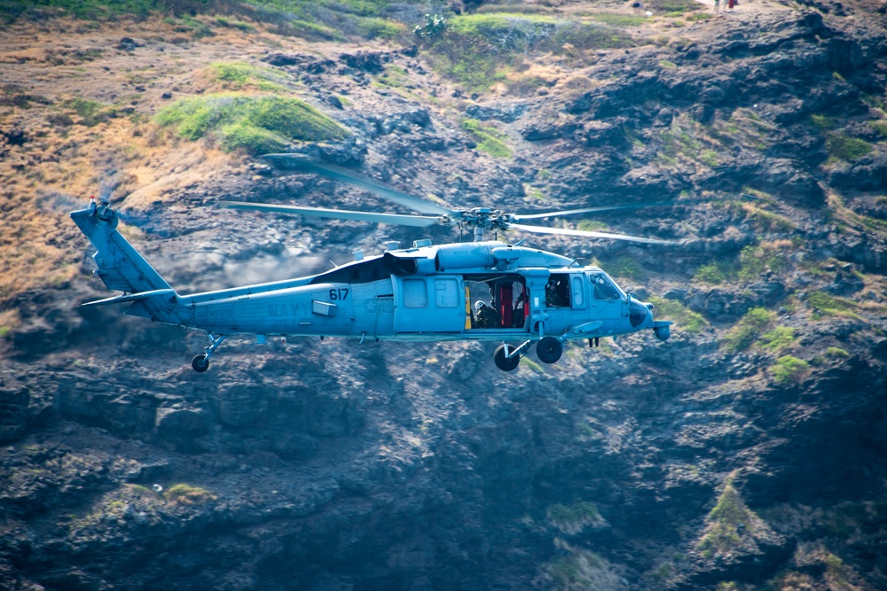 HSC-8 conducts photo exercise - RIMPAC 2018