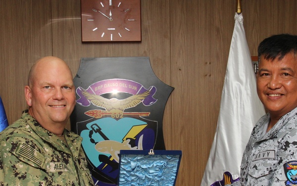 U.S 3rd Fleet Commander visit Philippine Navy Ship BRP Davao Del Sur (LD602)