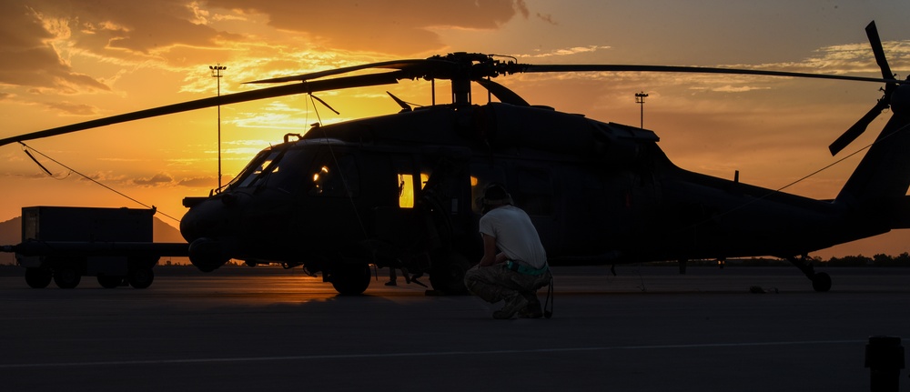 HH-60 Pave Haws take flight