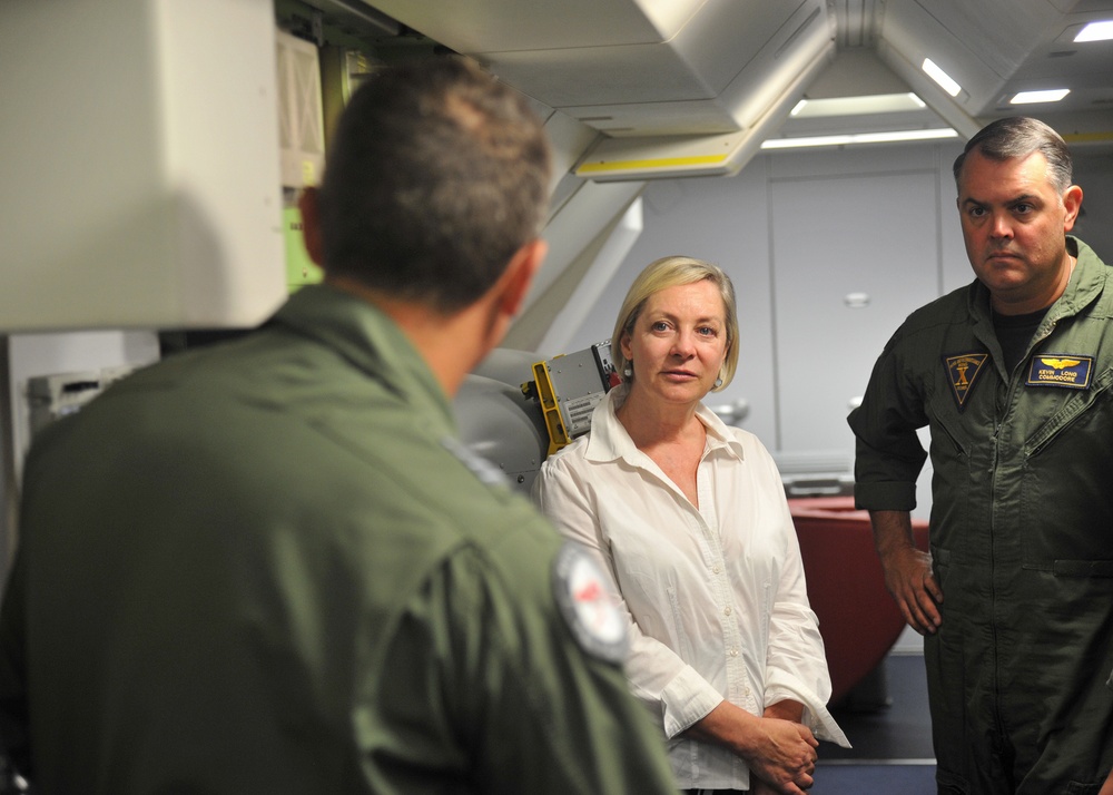 Australian Ambassador Tours US P8 during RIMPAC